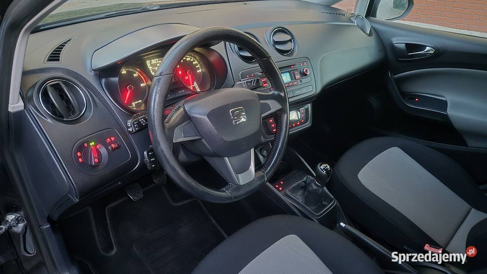 Seat Ibiza 16 TDi 105 Lift Nowy Rozrząd gniazdo AUX Elbląg