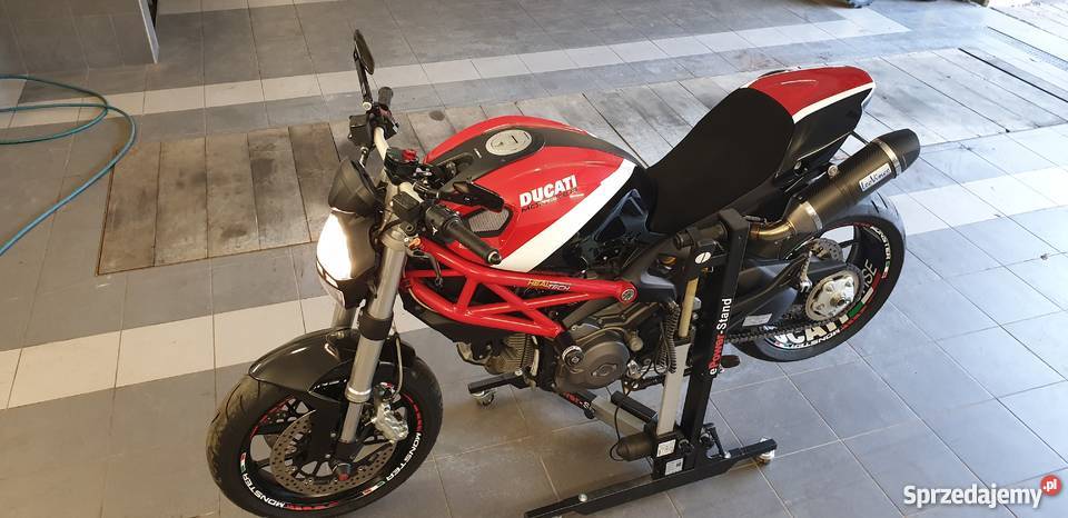 Ducati Monster 796 LeoVince Ducati Bibice