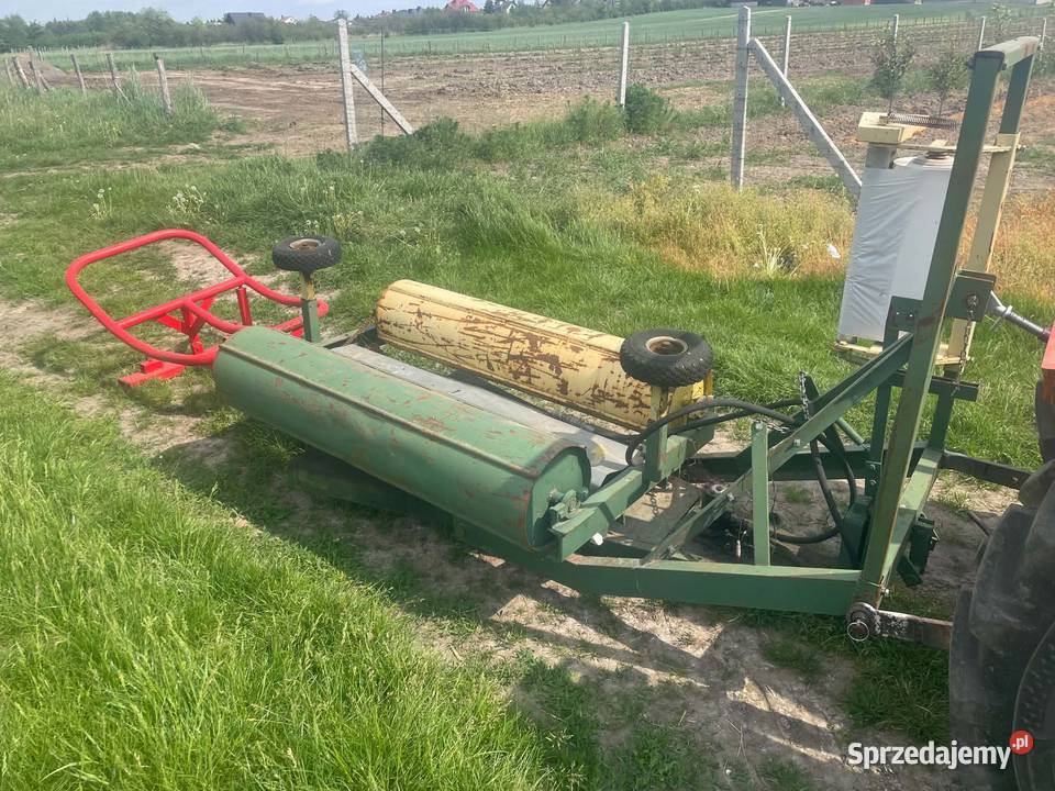Sprzedam owijarkę do bel nieuszkodzony Regnów sprzedam