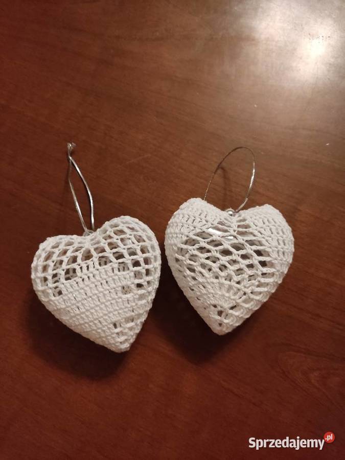 Bombki na akrylu biały