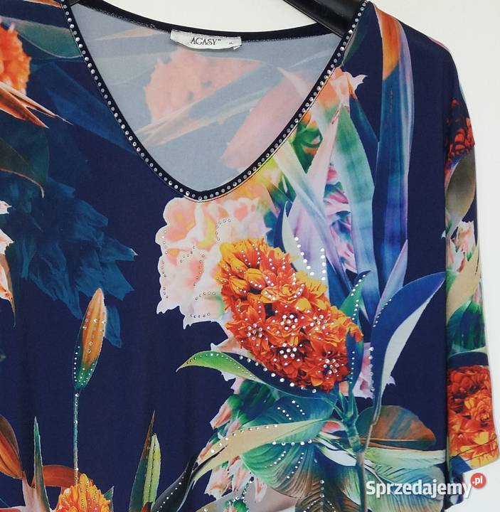 XL Bluzka granatowe tło Agasy Gliwice