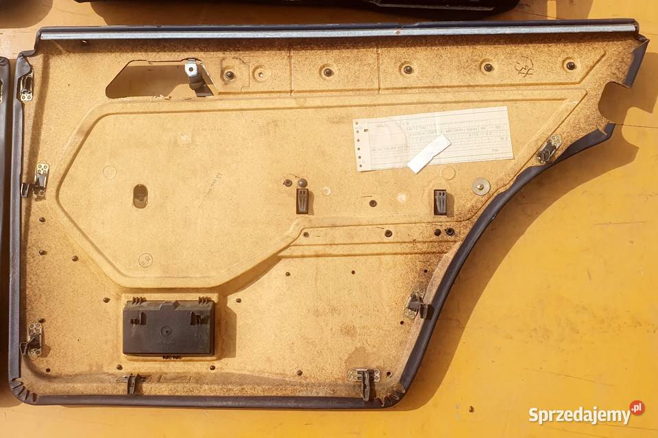 MERCEDES W124 BOCZKI DRZWI TAPICERKA CZARNA mazowieckie Radom sprzedam
