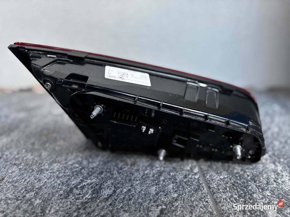 Lampa Tylna Prawa LED Audi A3 8V Sportback HELLA Żywiec sprzedam