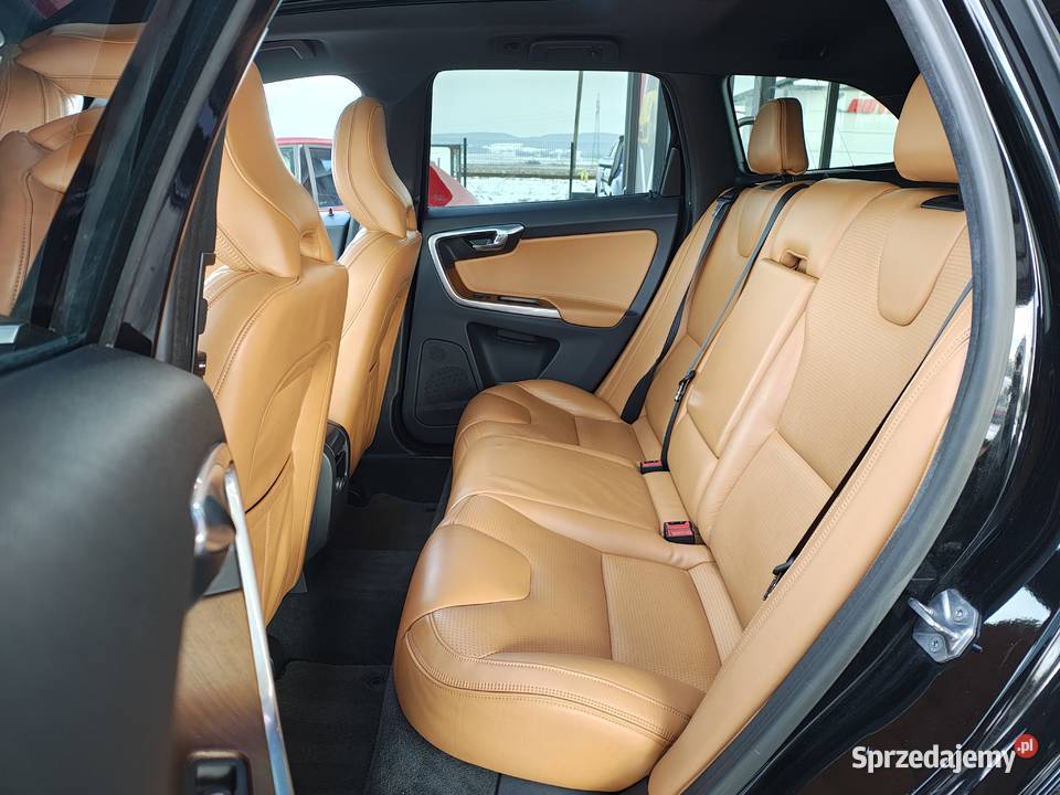 VOLVO XC60 Inscription Automat Perfekcyjny Stan Zarszyn