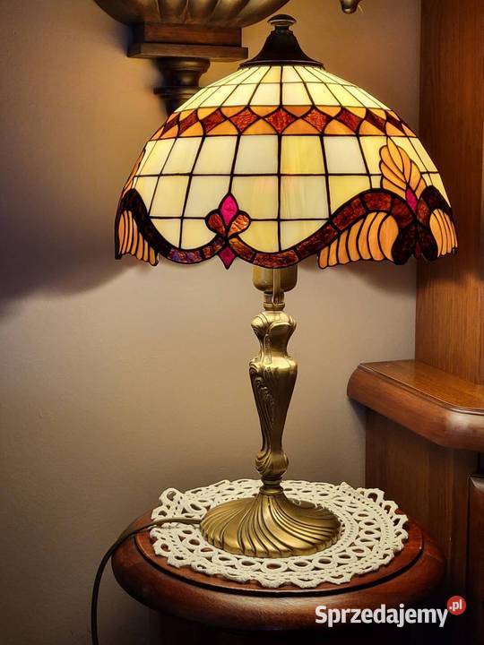 Lampy witrażowe w stylu Tiffany Lampy stołowe i nocne sprzedam