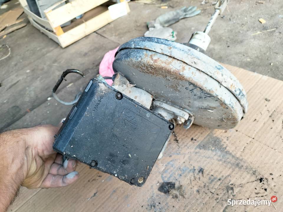 VW PASSAT B4 SERWO MOMPA HAMULCOWA ABS osobowe Kamień-Kolonia