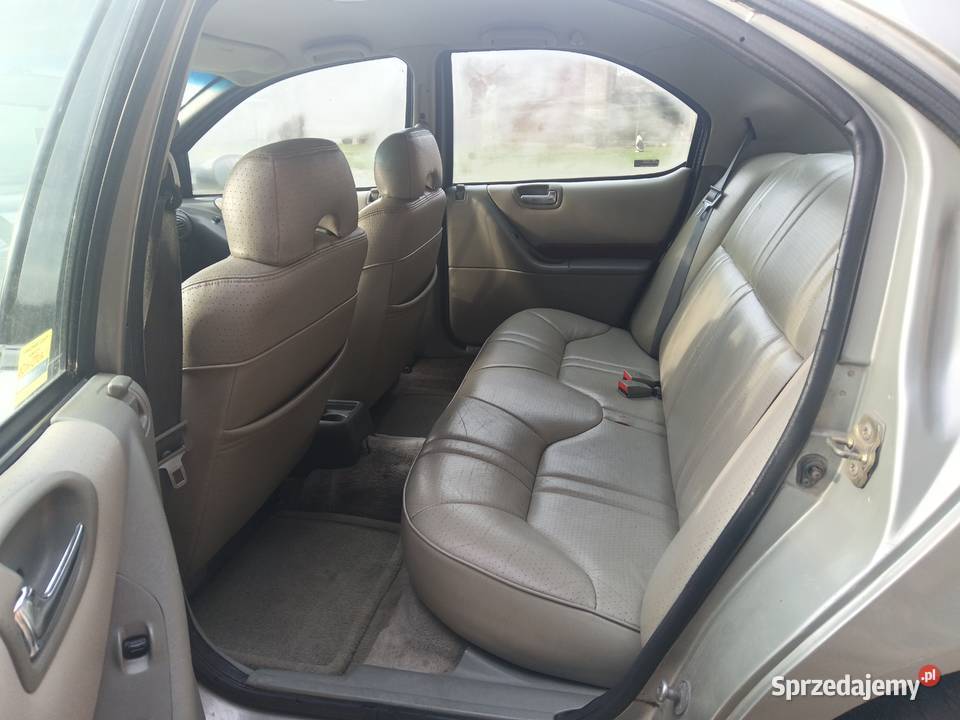 Sprzedam samochód osobowy sedan Chrysler Cirrus 289942km Padew Narodowa