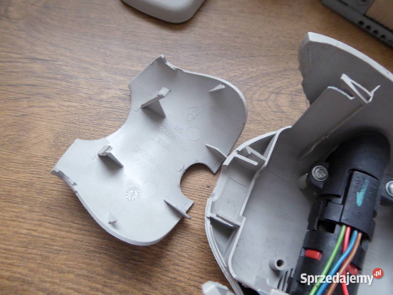 Oslona lusterka wstecznego wewnetrznego Renault Ełk sprzedam