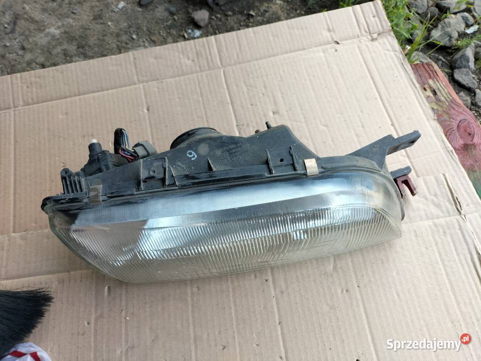 Almera n15 LAMPA PRZÓD PRZEDNIA PRAWA