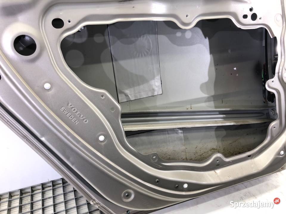 DRZWI LEWY TYŁ VOLVO V70 III Kombi 0716 podkarpackie sprzedam