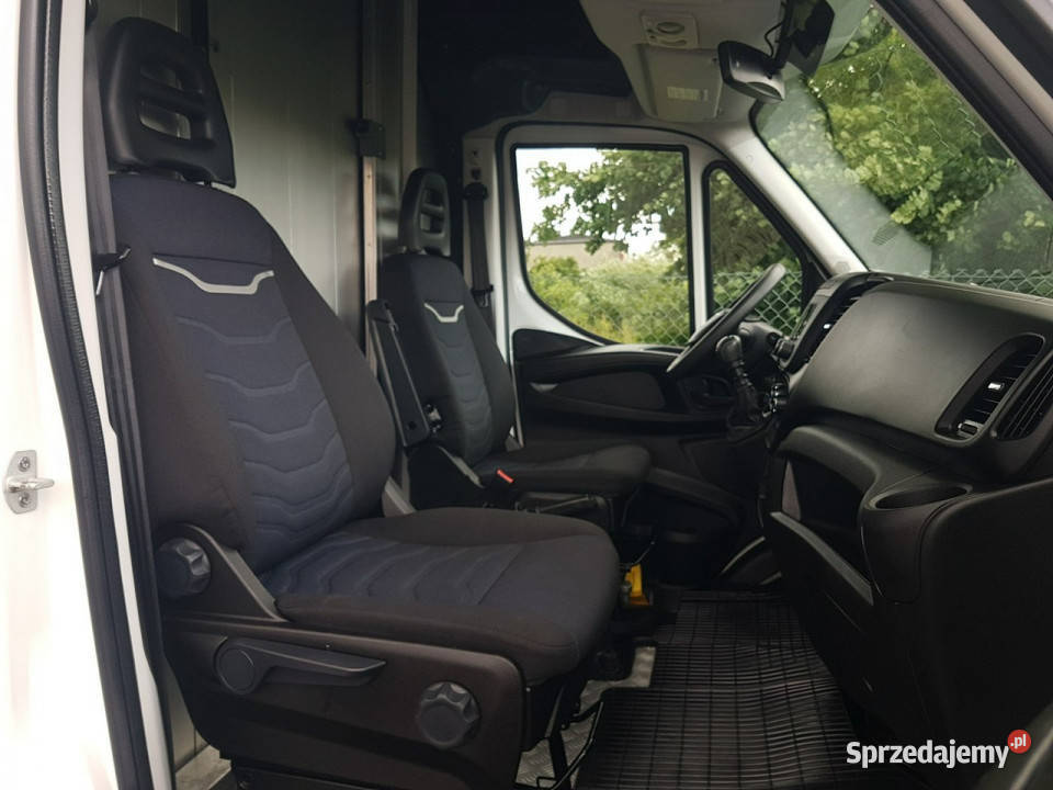 Iveco Daily KONTENER NISKOPODŁOGOWY 443x223x242 Poręba