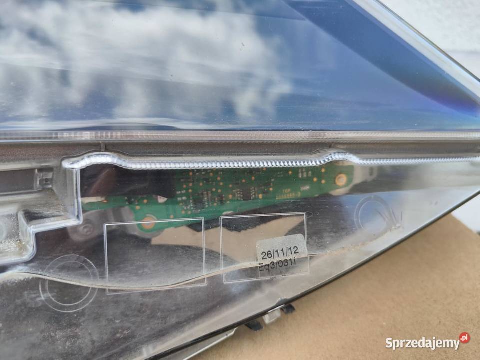 Lampa prawa Toyota Auris 2 HIR 2 Led dzienne