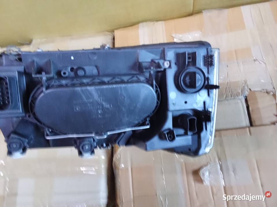 VW T5 multivanH7H7l reflektor lewy orginal Kamieniec Wrocławski