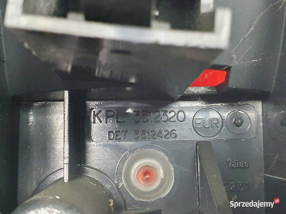 LAMPA PRAWA Volvo V70 I XC70 9606r TYLNA prawy Chełm