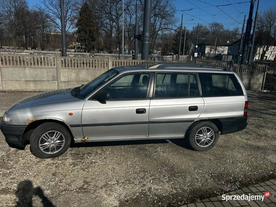 Opel Astra Classic Kombi 14 2001 orginalny 113000km śląskie Sosnowiec