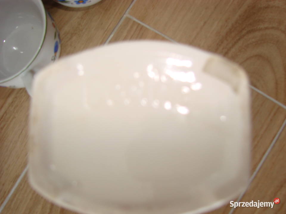 Cecilie stara karafka na oliwę Porcelana i szkło