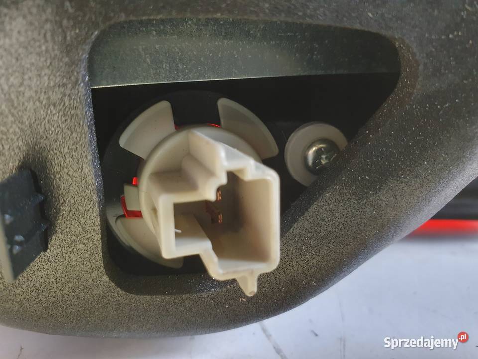 LAMPA LEWA Subaru Legacy V kombi TYLNA lewy tył Lampy tylne Chełm