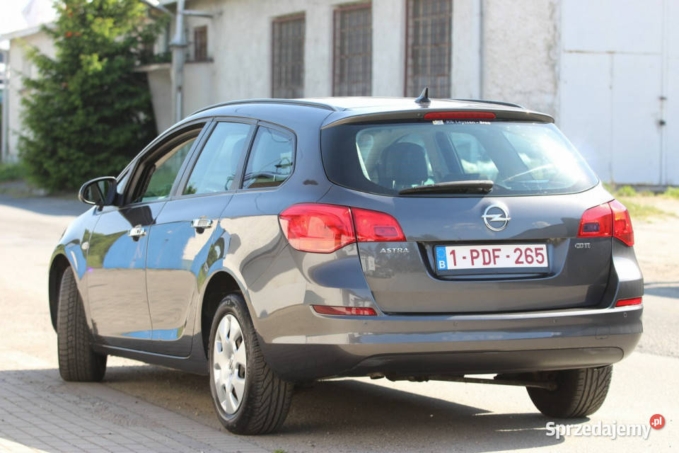 Opel Astra 2011r 17 diesel CHIP 150 kombi Astra