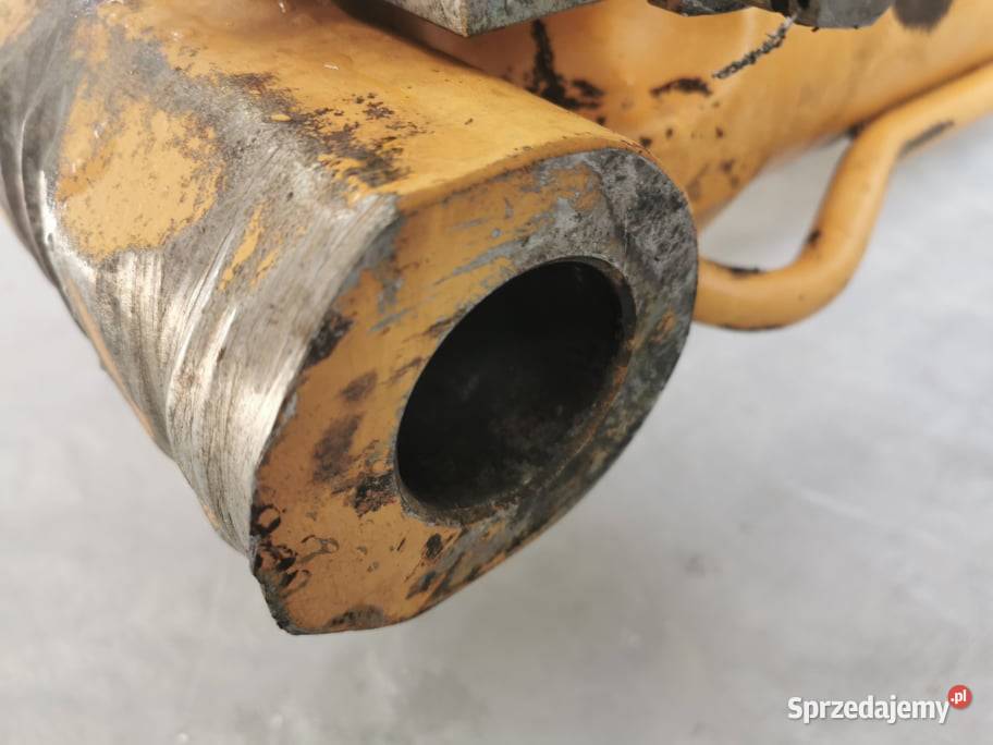 Siłownik wysuwu ramienia Manitou MT 932 Wilkowo