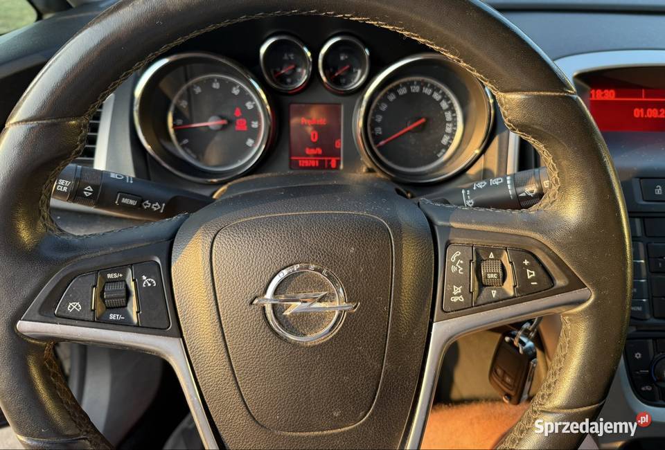 Opel Astra J 14 TURBO Hatchback świętokrzyskie Bliżyn