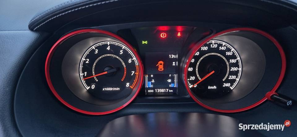 Niski przebieg Grzane fotele Klimatronik Hak lakier metallic Andrespol sprzedam