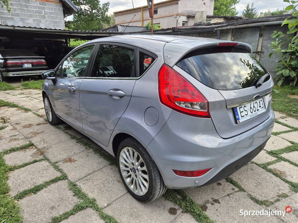 Ford Fiesta Titanium 125 benzyna Nowy rozrząd Skierniewice sprzedam