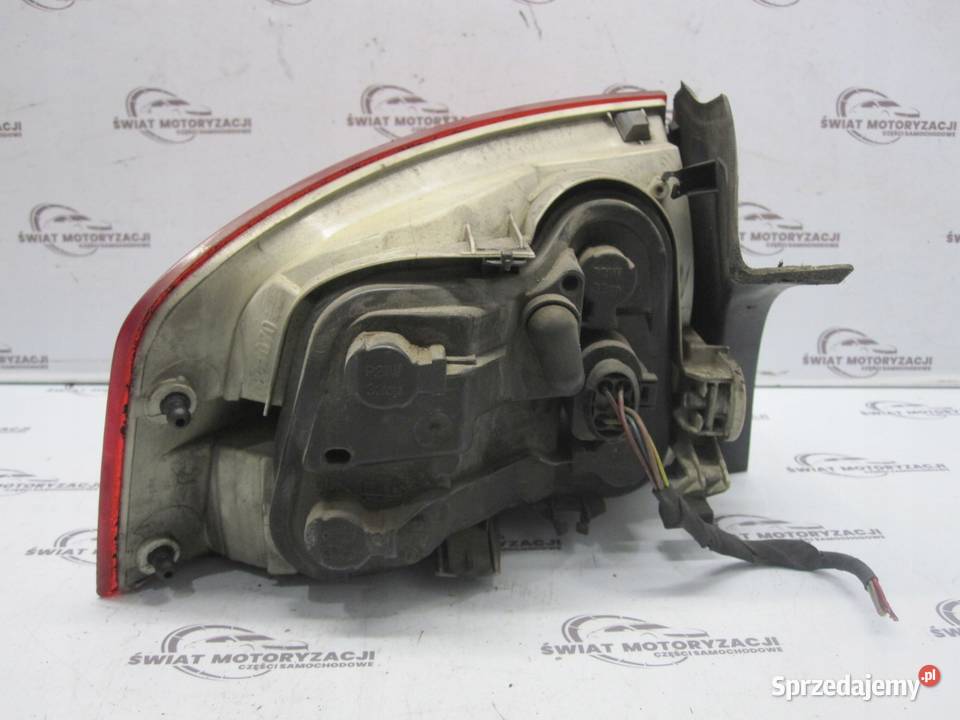AUDI A4 B7 07r lampa prawa tył 8E5945096