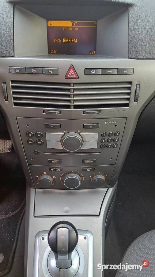 Sprzedam Opel Astra 16 benzyna Automat 230000km pomorskie sprzedam