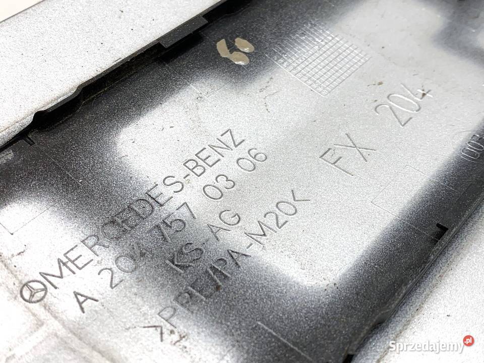 KLAPKA WLEWU PALIWA MERCEDES X204 SUV 0815 osobowe sprzedam
