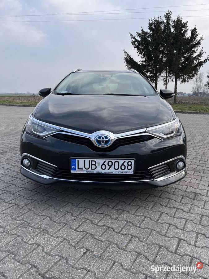 Toyota Auris 18 HSD 136 Prestige Hybrid Władysławów sprzedam