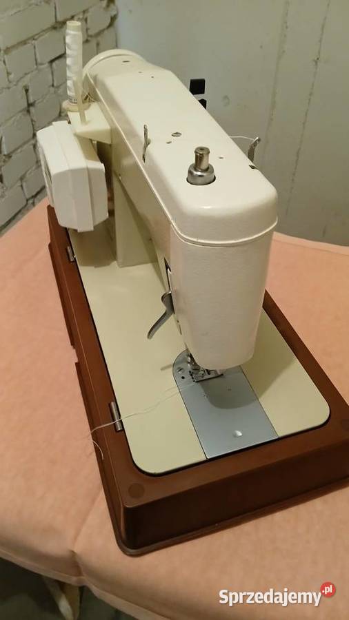 Sprzedam maszynę do szycia Łucznik 466 łódzkie Zgierz sprzedam