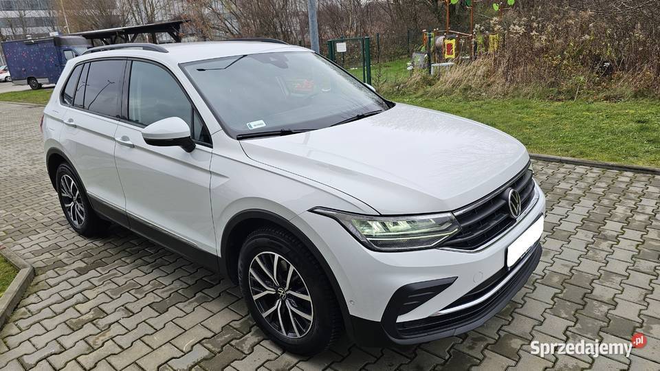 VW Tiguan 2021 FL bezwypadkowy Salon Polska poduszka powietrzna Kraków