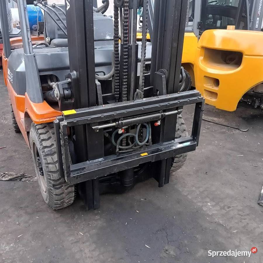 Wózek widowy Toyota 7FGF25 2500 LPG