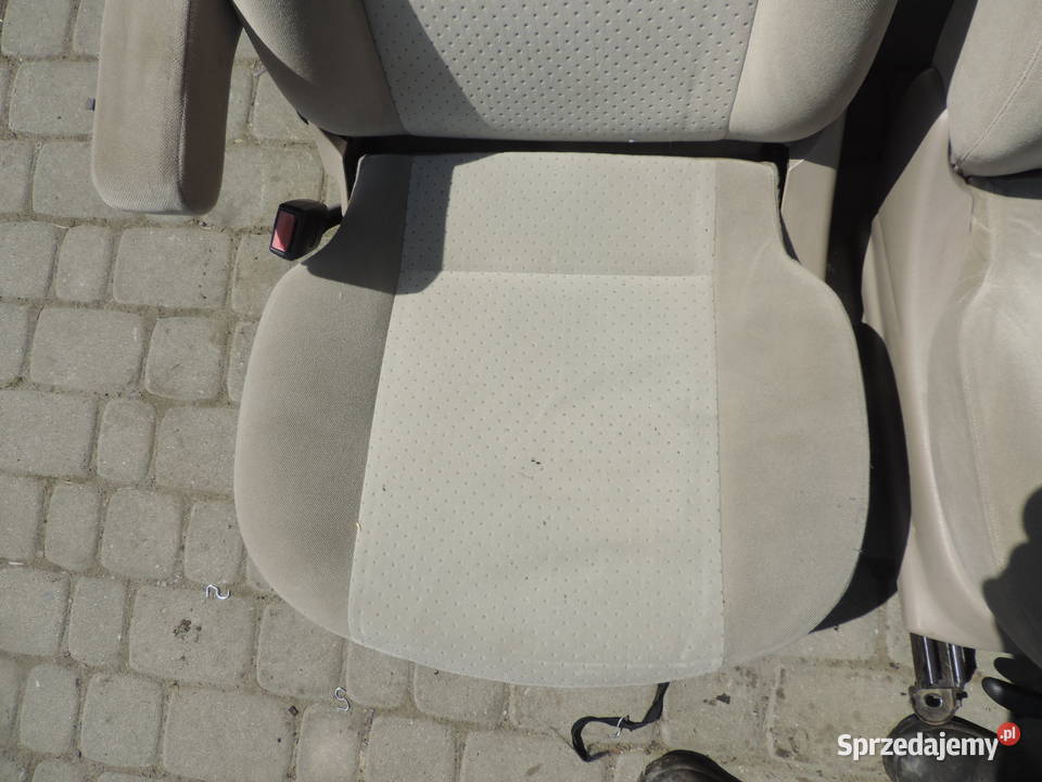 FOTELE KANAPA KOMPLET FORD FOCUS MK1 HB 5D