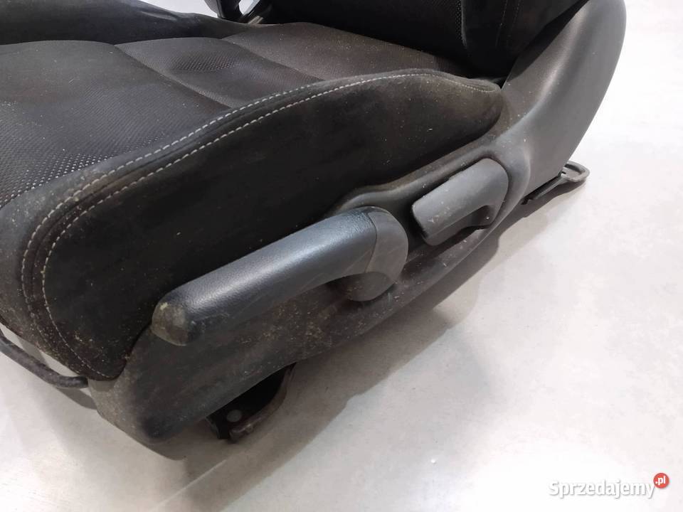 FOTELE KANAPA BOCZKI 3D KOMPLET GRZANE Honda Rok produkcji 2009 Fotele i kanapy