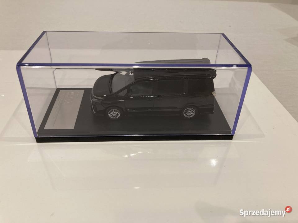 HiStory TOYOTA VOXY HYBRID ZS 2019 143 sprzedam