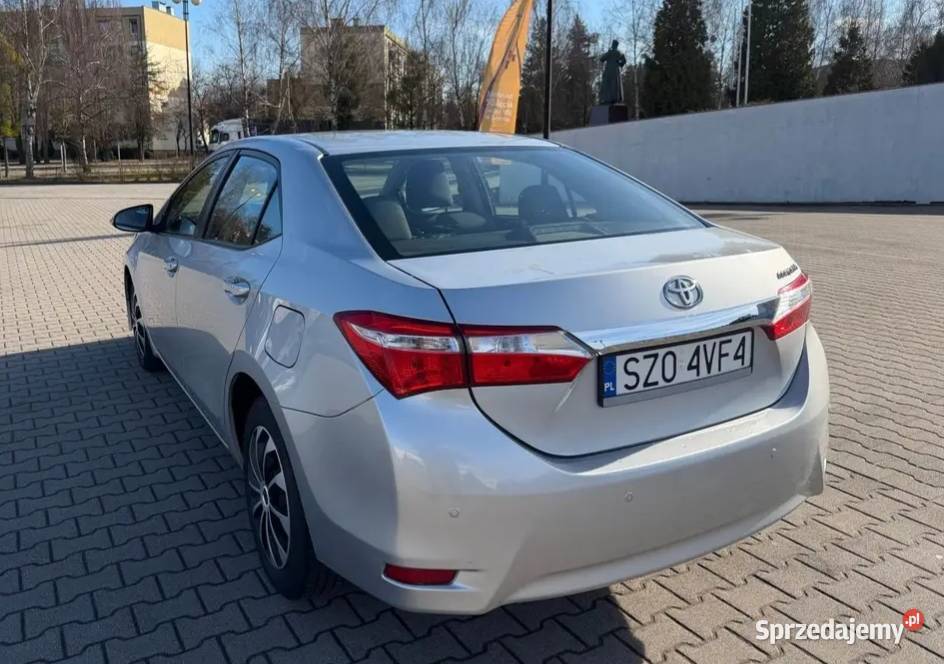 Toyota Corolla E16 Lift 2017 Salon zamiana srebrny wielkopolskie Poznań