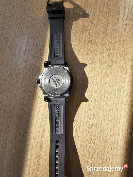 Breitling Avenger 44