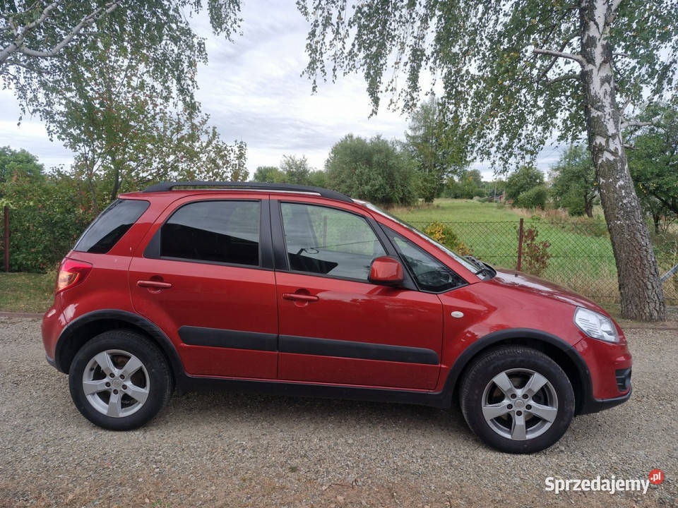 Suzuki SX4 SX4 16 benzyna 100 000 Comfort Plus