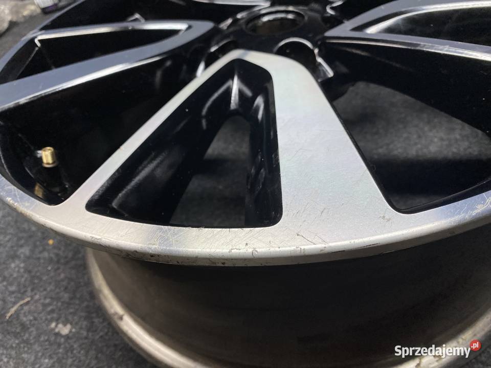 Felga Nissan X trail 19 stan Samochodowe sprzedam
