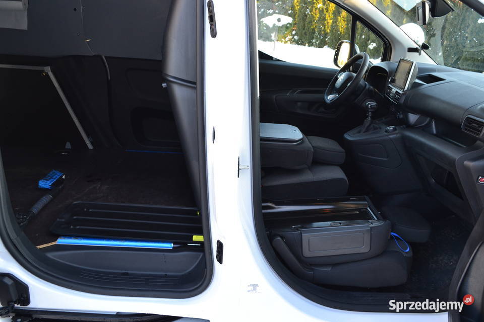 citroen berlingo niski przebieg 8600 1499cm3 Dębica