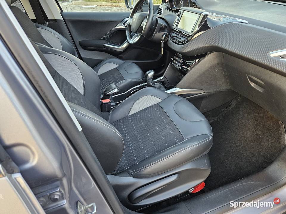 Peugeot 2008 Navi Panorama Klimatronic Komforty radio wielkopolskie Czarnków sprzedam