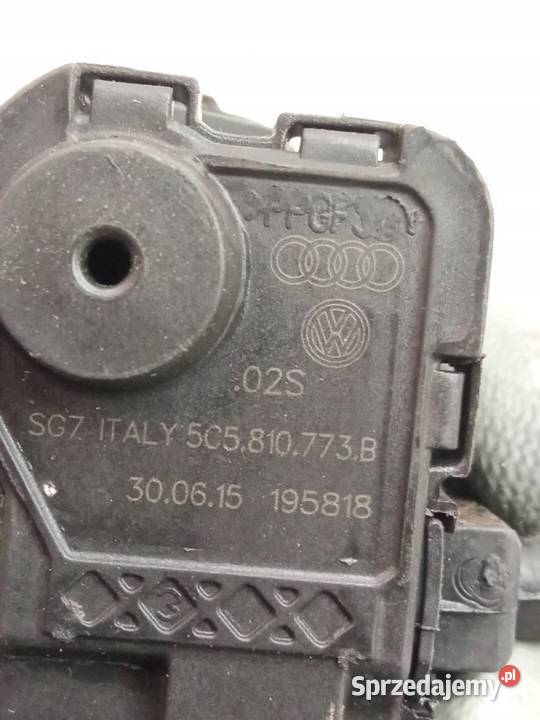 SIŁOWNIK KLAPKI WLEWU PALIWA 5C5810873B Rok produkcji 2015 świętokrzyskie sprzedam