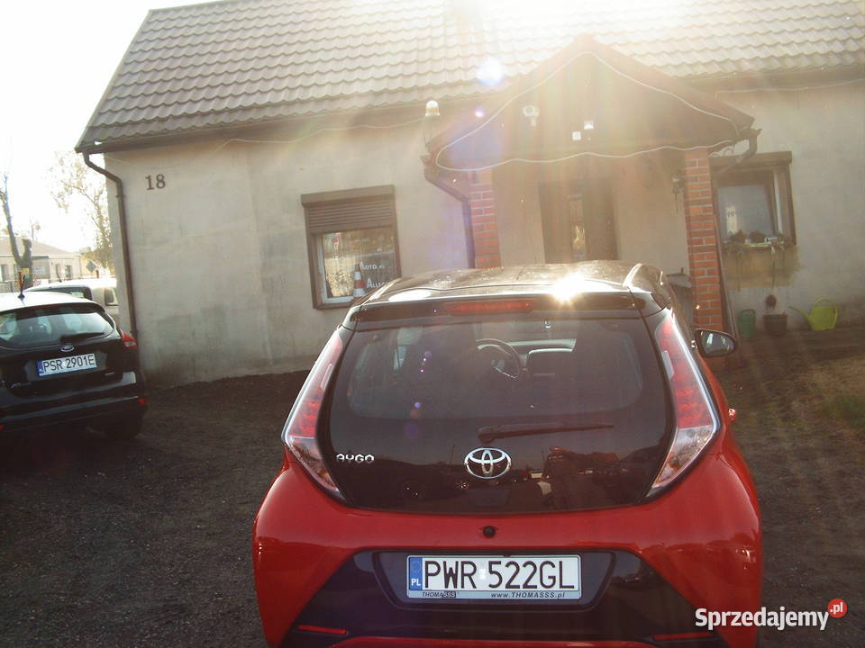 Toyota Aygo 10 Etylina 2018 r lakier metallic Września