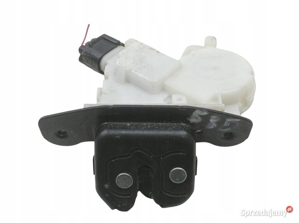 ZAMEK KLAPY BAGAŻNIKA Toyota VersoS I 20102017