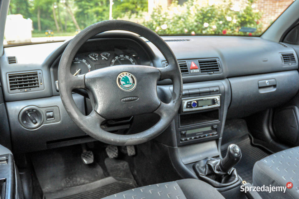 Skoda Octavia 16 MPI 102 Lift Salon 2008 r Wrocław