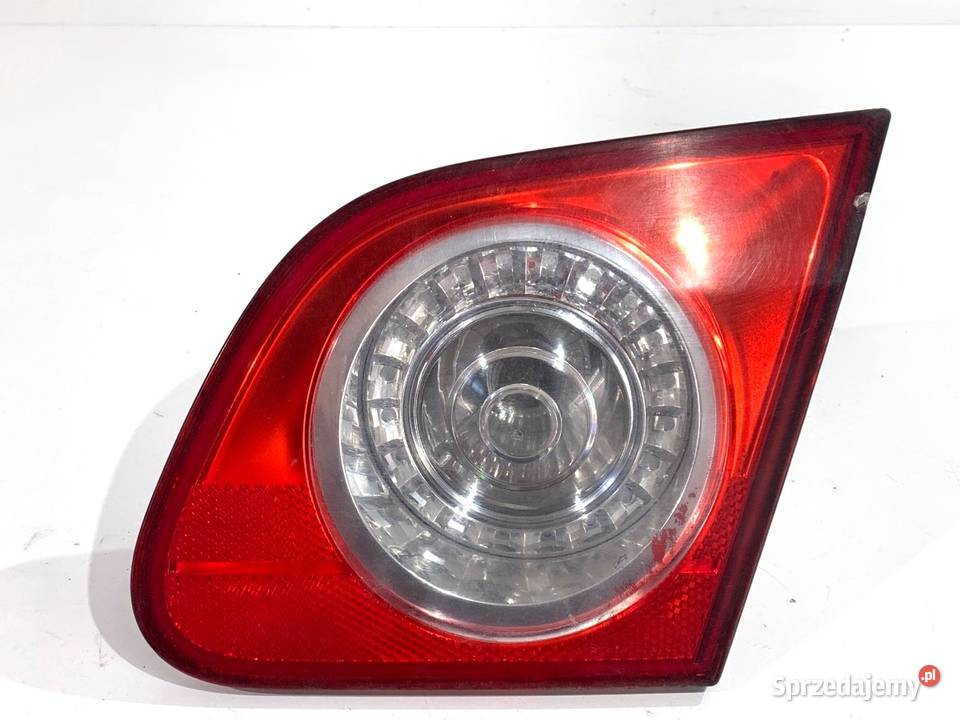 LAMPA TYŁ PRAWA WEWNĘTRZNA VW PASSAT B6 Oświetlenie