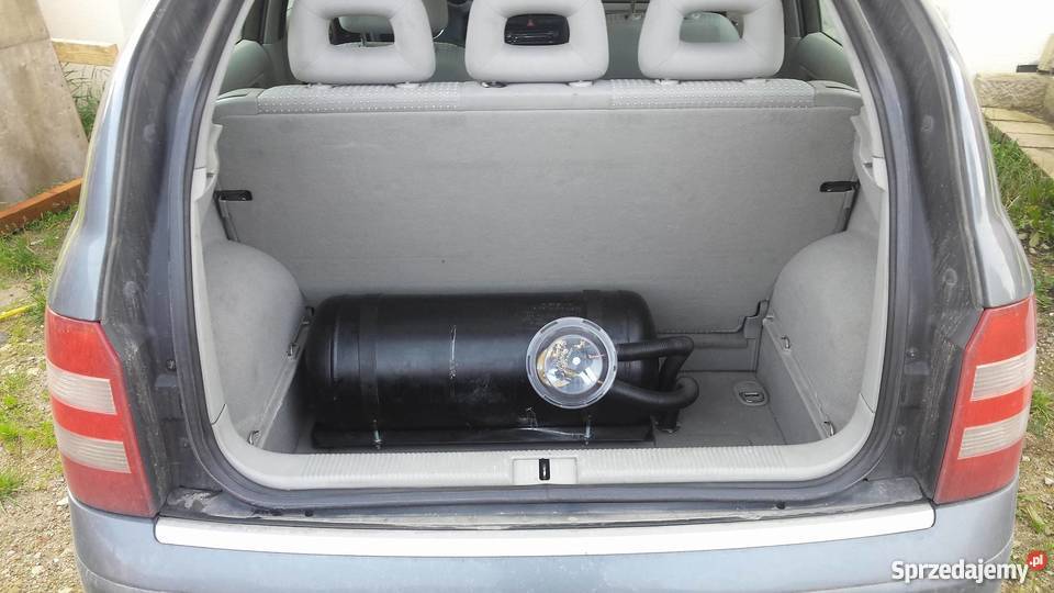 sprzedam AudiA2 benzynalpg centralny zamek Kartuzy