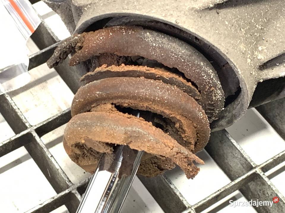 AMORTYZATOR LEWY TYŁ BMW F30 SedanLimuzyna