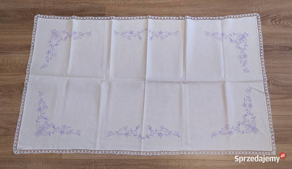 Obrus haftowany Hajnówka